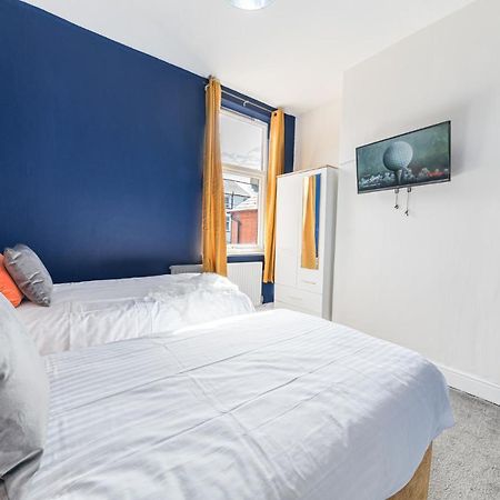 Stylish Luxury Large 4Br Kingbed Lejlighed Barrow-in-Furness Eksteriør billede